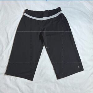 Danskin Now Black/White Womens Shorts Size 4/6 USED